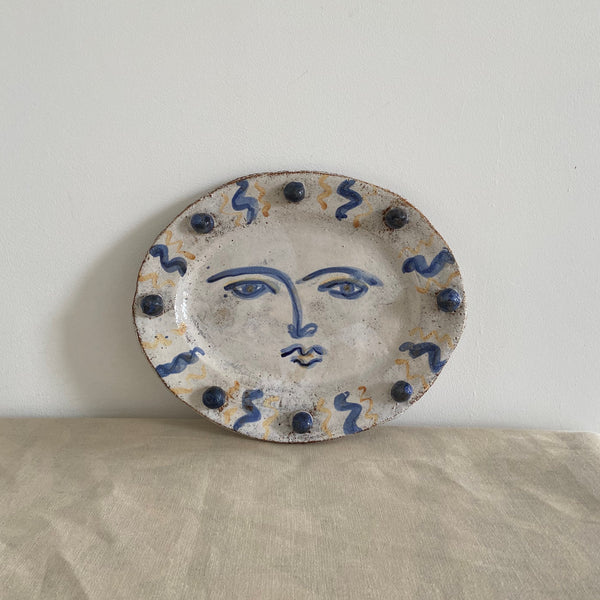 Wondering People_White Bobble Plate_15