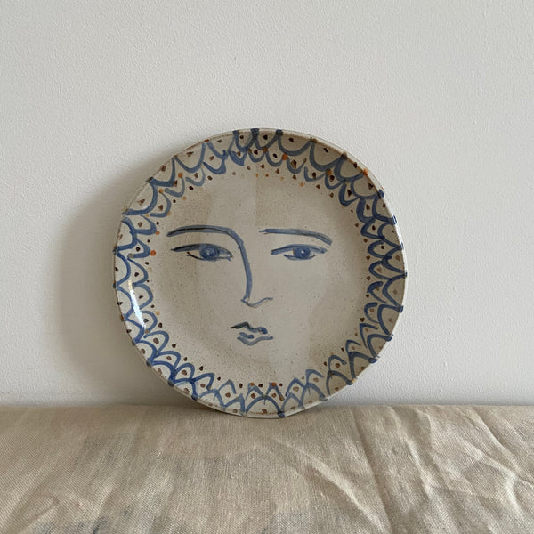 Wondering People_Circular Face Plate IV_16