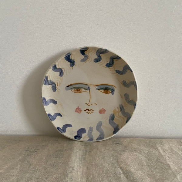 Wondering People_Circular Face Plate V_28