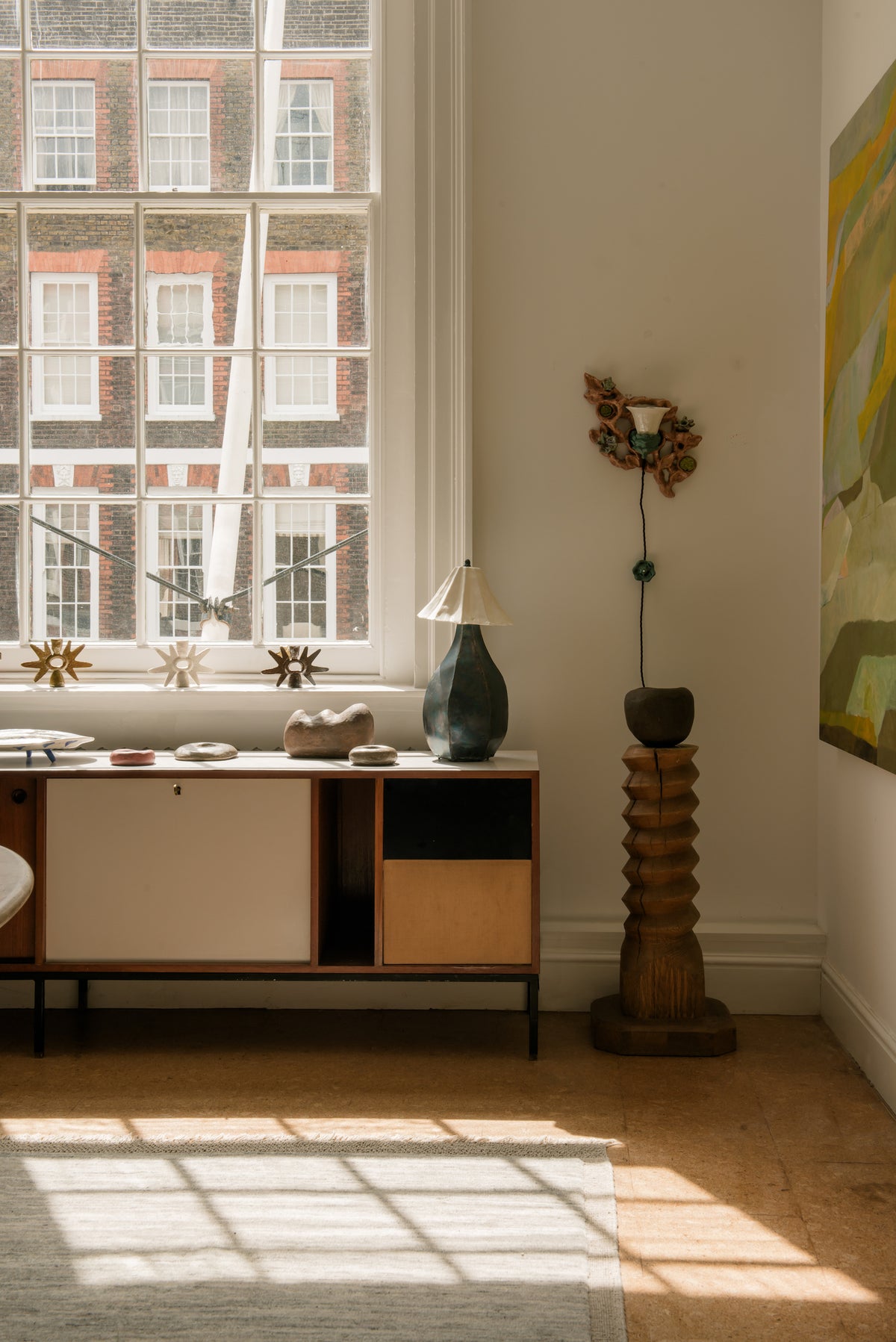 Wondering People: HANDS at 8 Holland Street. Photograph by Gen Lutkin