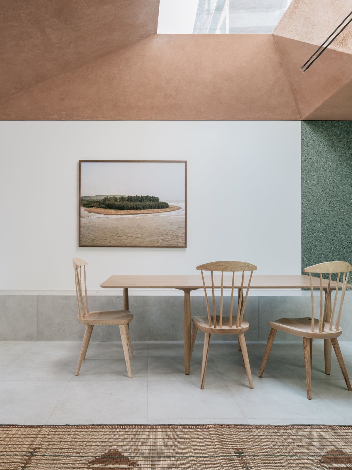 Wondering People: Left Image_