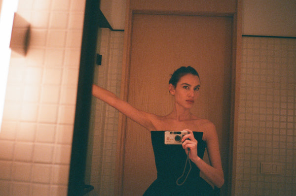 Wondering People_Alexa Chung