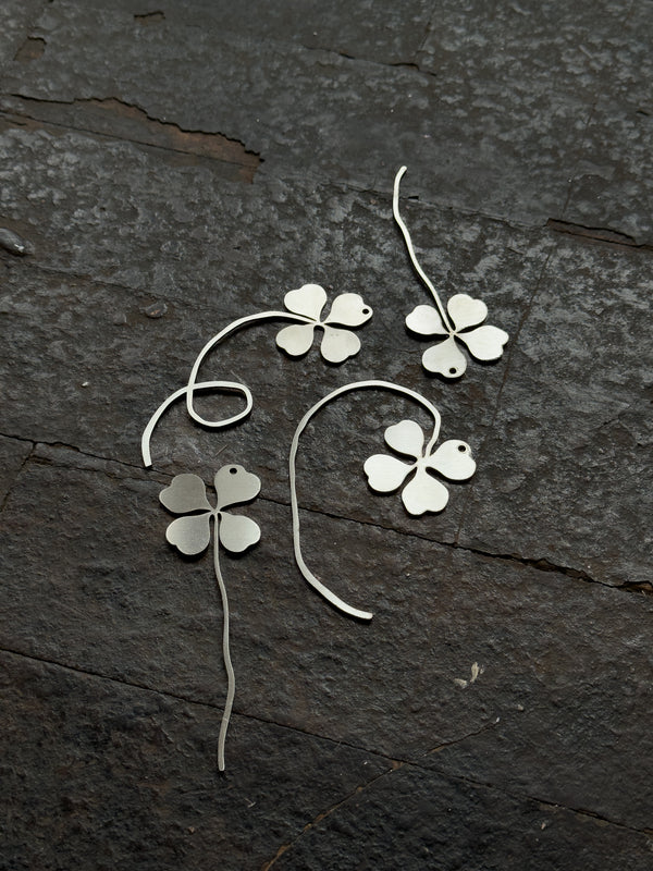 Wondering People_Lucky Clovers Decorations_8
