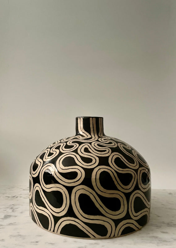 Wondering People_Hollow Way Barrel Vase_19