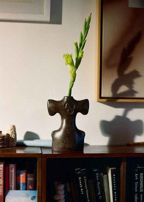 Wondering People_Marrow Vase_16