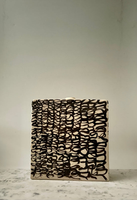 Wondering People_Large Box Vase_21