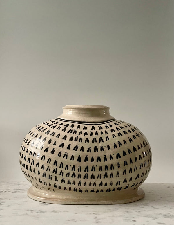 Wondering People_Large Cocoon Vase_22