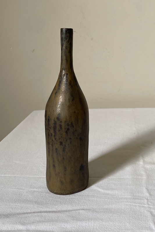 Wondering People_Bronze Bottle_5