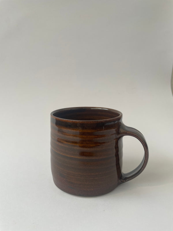 Wondering People_Brown Midi Mug_1