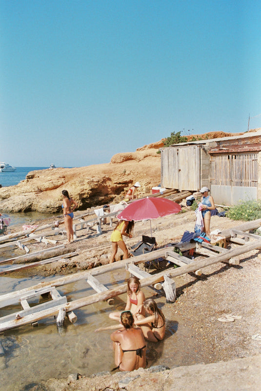 Wondering People_Umbrella II_37