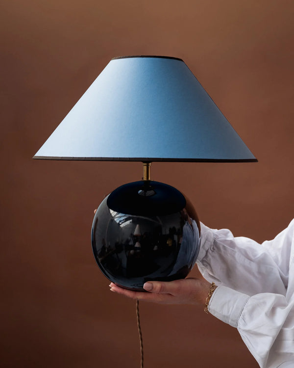 Wondering People_Orb Lamp, Jet Black_18
