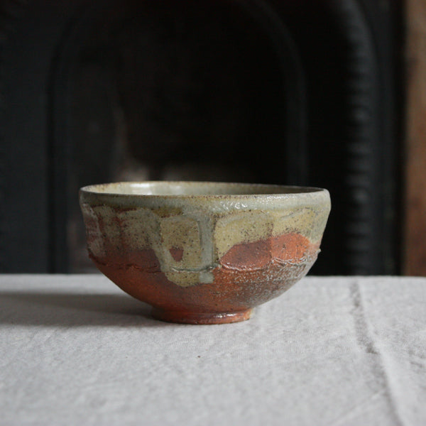 Wondering People_Facetted Bowl I_28