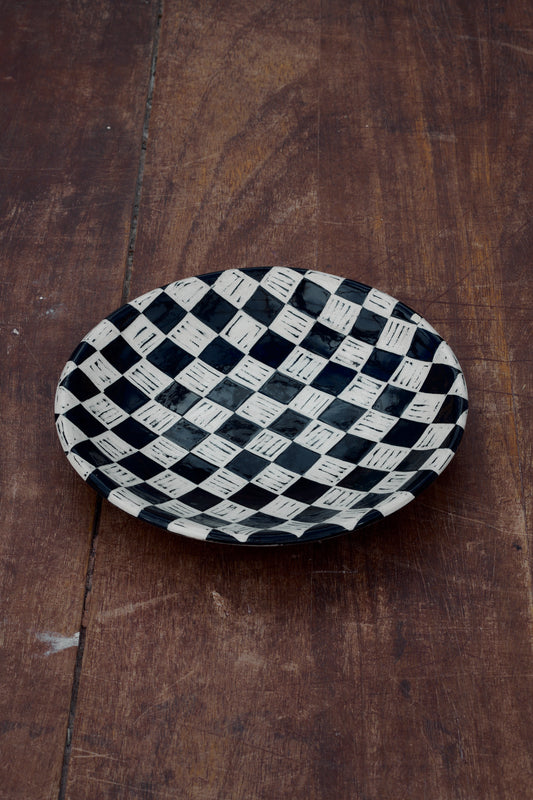 Wondering People_Checkmate Plate_18