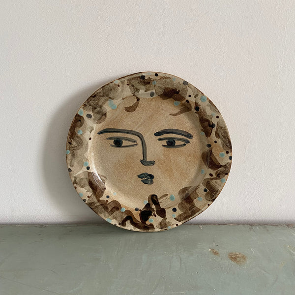 Wondering People_Circular Face Plate II_1