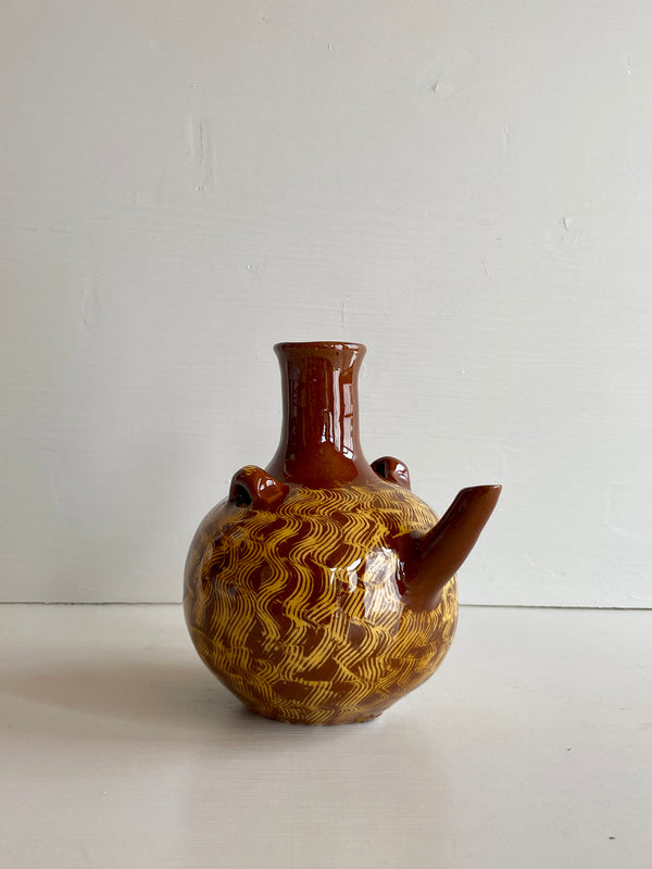 Wondering People_Raked Jar with Spout_33