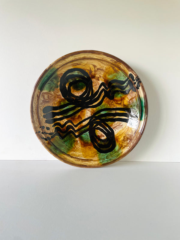 Wondering People_Round Shallow Dish_31