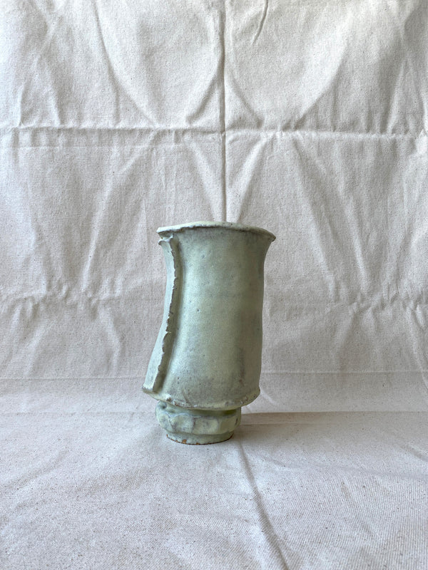 Wondering People_Whip Vase_5