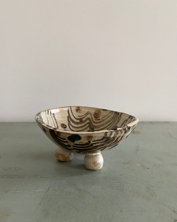 Wondering People_Small Bobble Foot Bowl_1