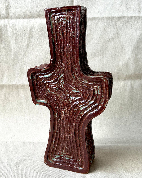 Wondering People_Grind Vase_48