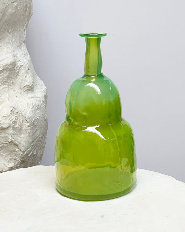 Wondering People_Lying In A Grape (VIII)_41