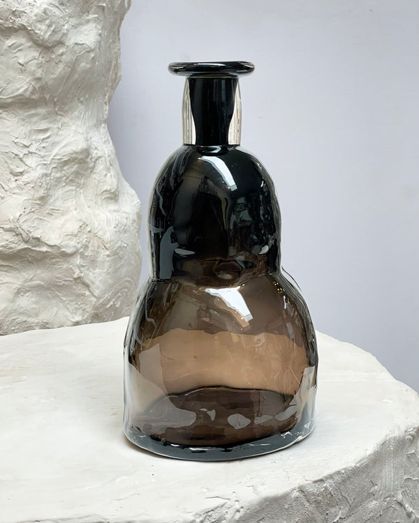 Wondering People_Lying in a Grape (XI)_38