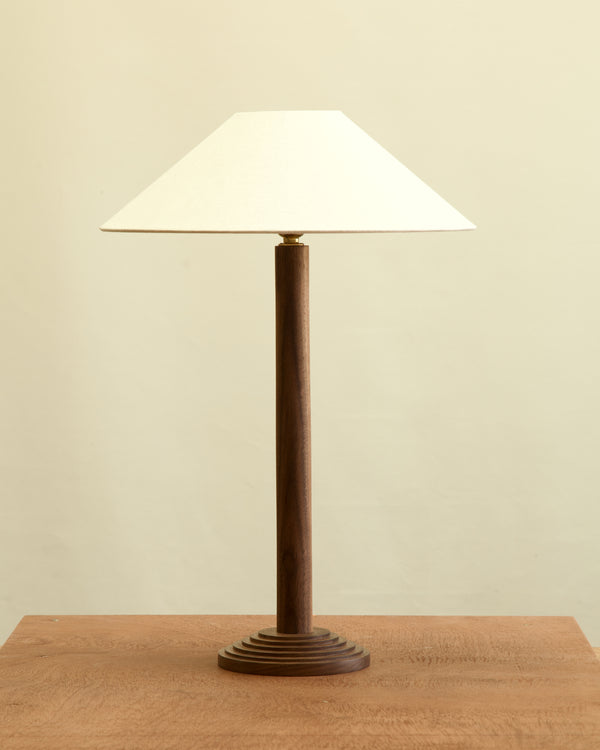 Wondering People_Tiered Table Lamp_41