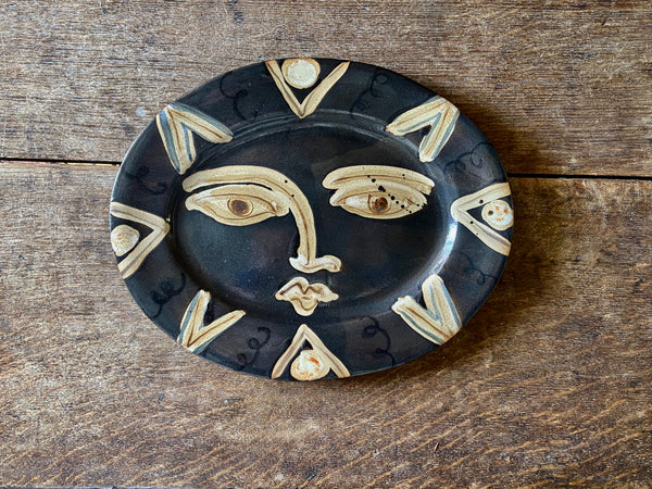 Wondering People_Oval Stella Plate_19