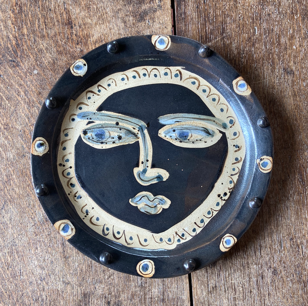 Wondering People_Circular Bobble Plate_6