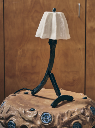 Wondering People_Tripod Lamp_17