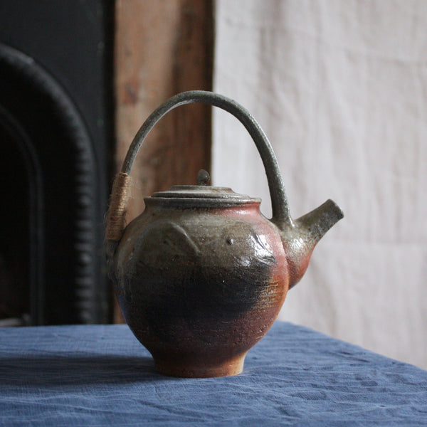 Wondering People_Teapot_33