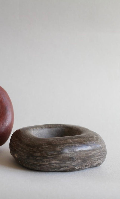 Wondering People_Carved Soil Bowl III_3