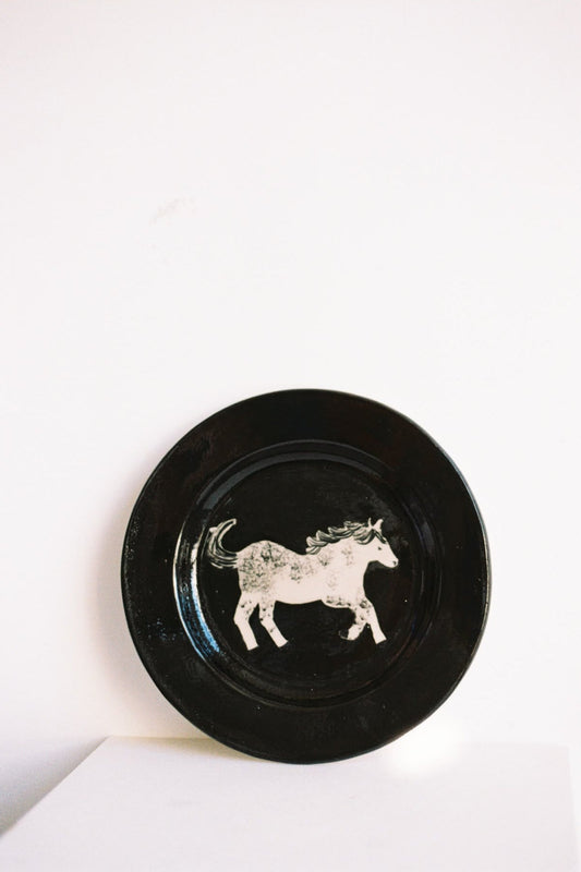 Wondering People_Horse Plate_40