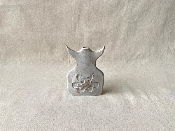 Wondering People_Bone Vase - Lamb_8