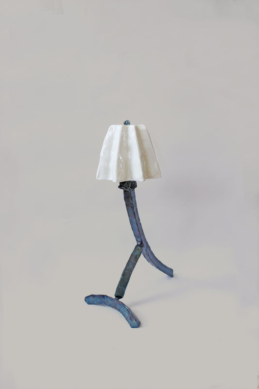 Wondering People_Tripod Table Lamp_22