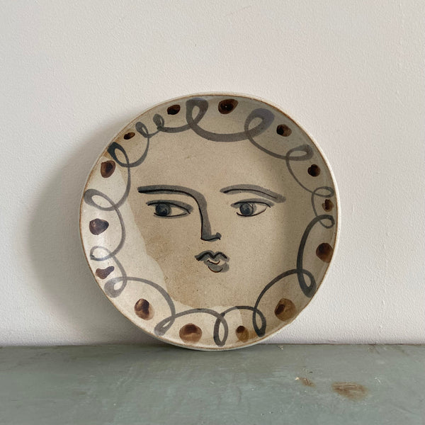 Wondering People_Small Luna Plate_2