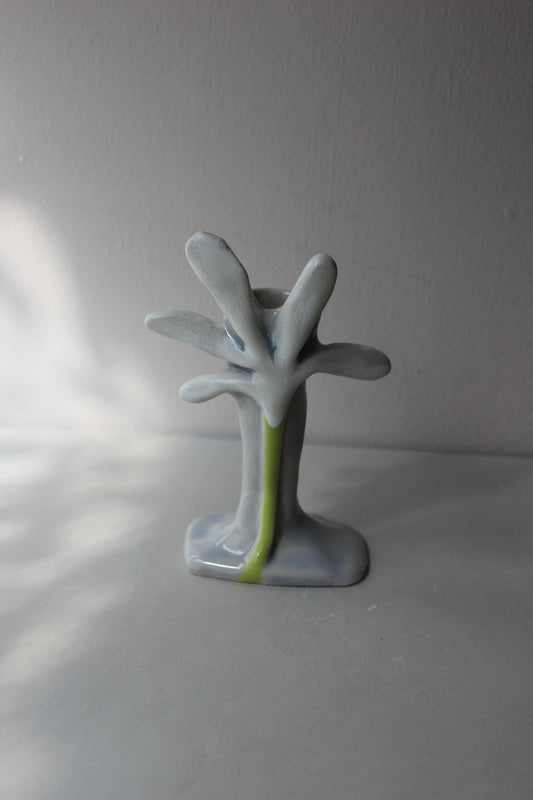 Wondering People_Allium Vase_40